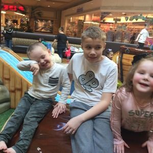 Meet your Posher, Blake